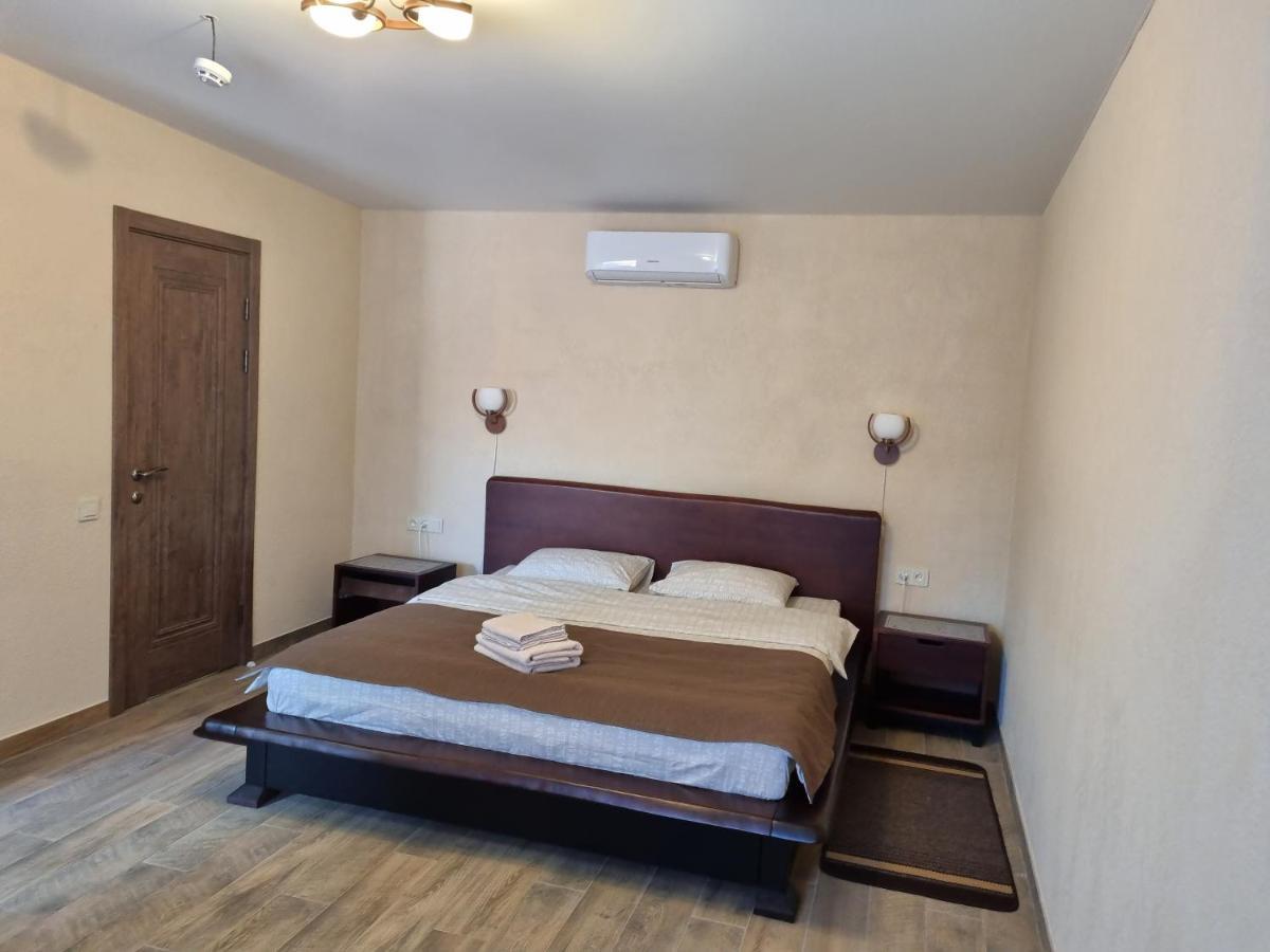 Hotel Ник Аэро Charkiv Esterno foto