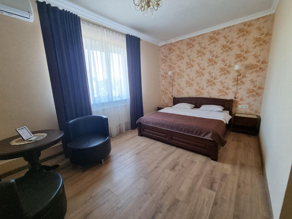 Hotel Ник Аэро Charkiv Esterno foto